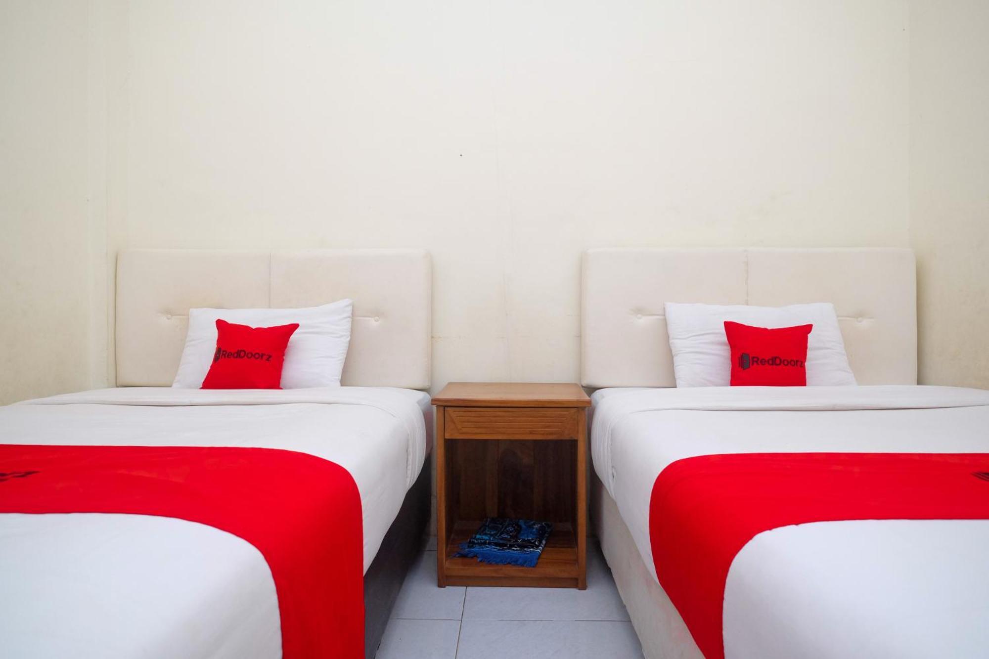 Reddoorz Syariah Near Pakuwon Mall Jogja Kejayan Exterior foto