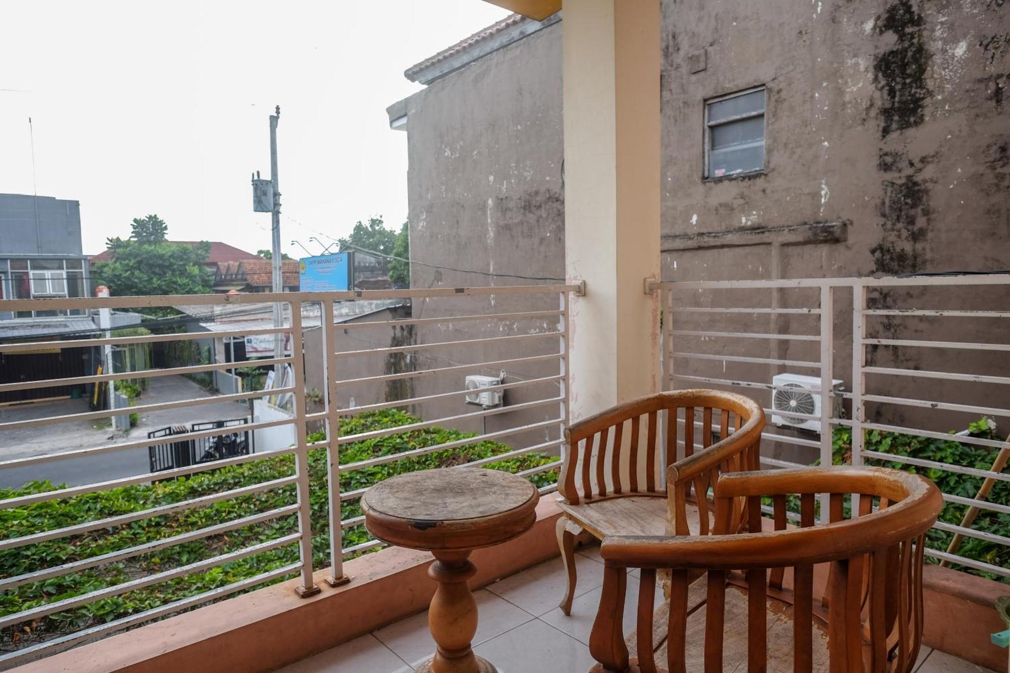 Reddoorz Syariah Near Pakuwon Mall Jogja Kejayan Exterior foto